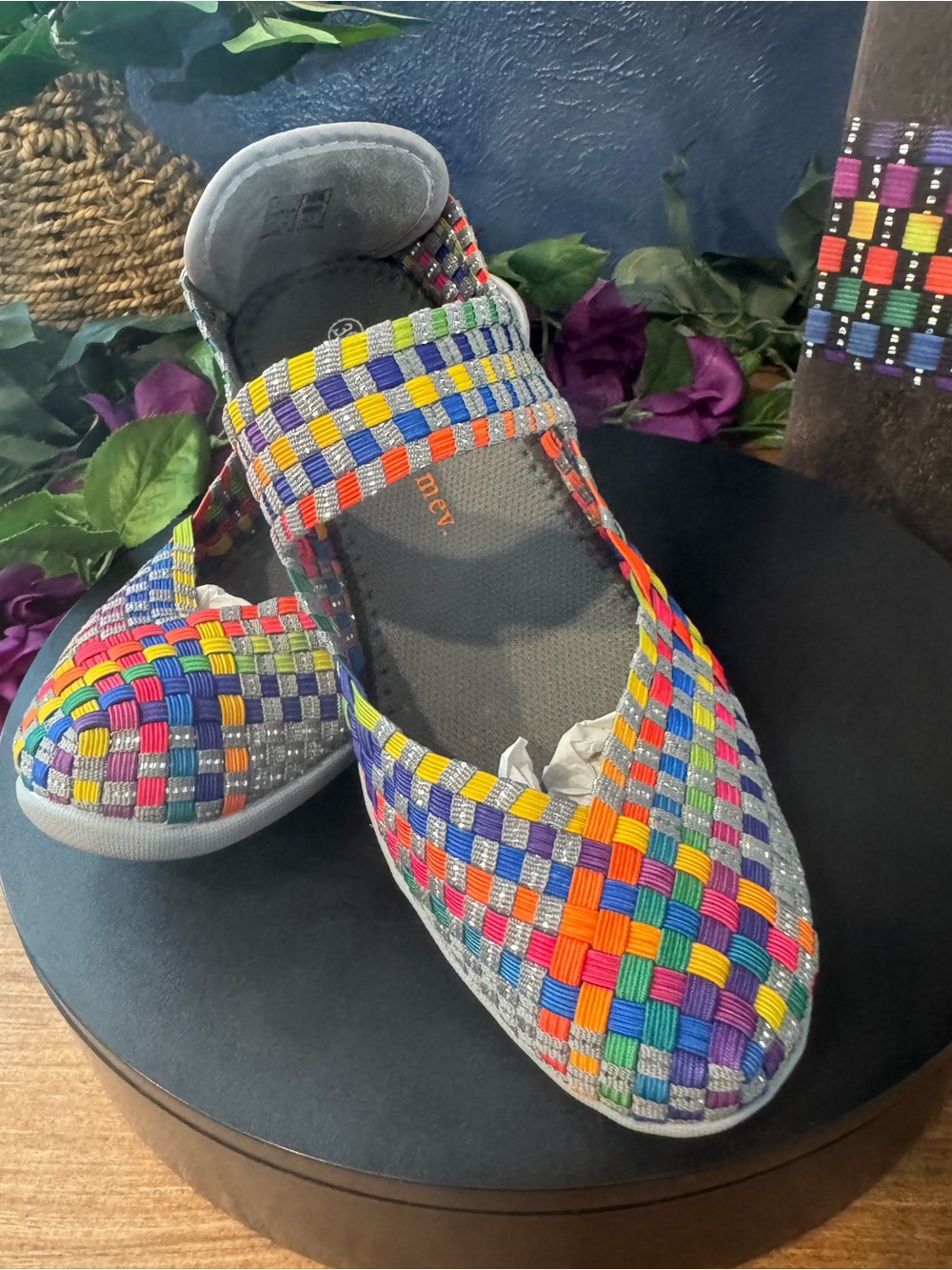 NIB bernie mev. Cuddly Mary Jane Slip On Multi Sparkle Size 8.5 EU 39